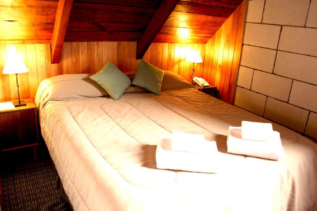 Wesley Hosteria Boutique San Martín de los Andes Room photo